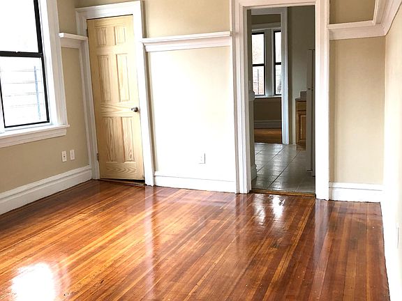 4th image of 20 Rollins St APT 3E
