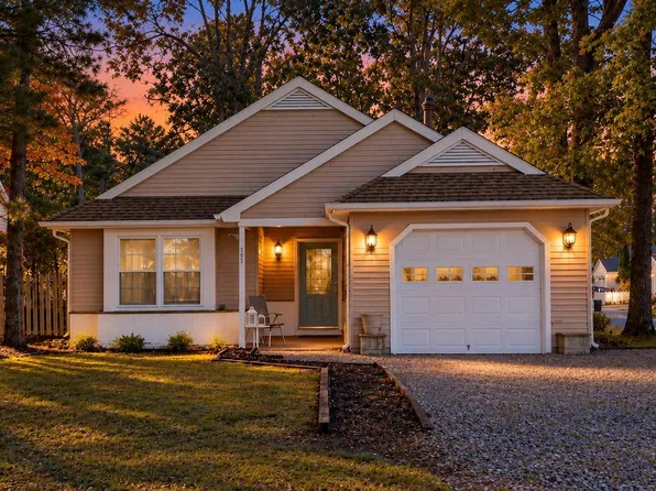 705 Eagle Point Ct, Galloway, NJ 08205