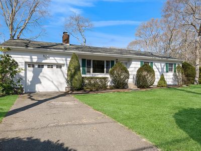 13 Head Of Cove Road, Hampton Bays, NY, 11946