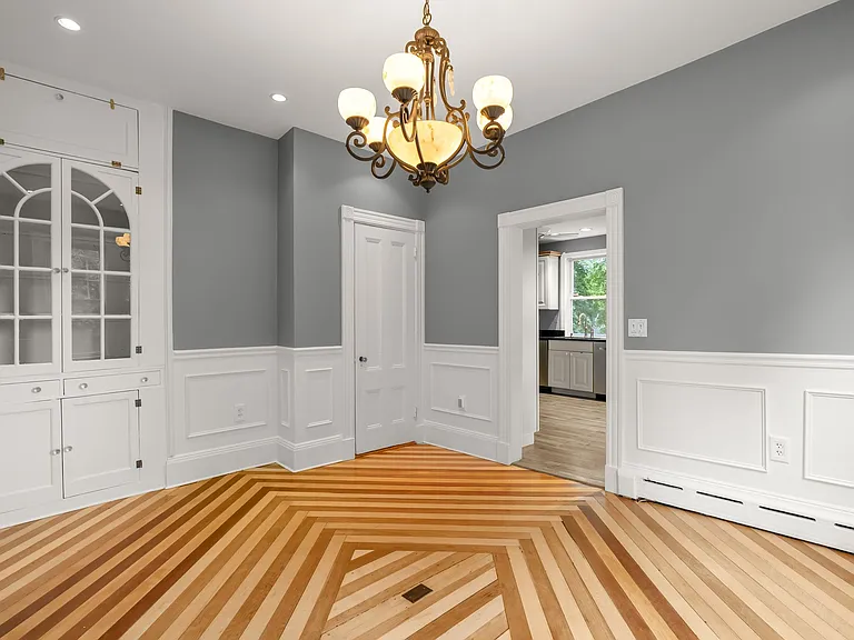 103 Hollis Ave — Photo 12