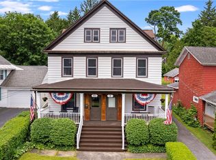8 1/2 Hartford Ter, New Hartford, NY 13413