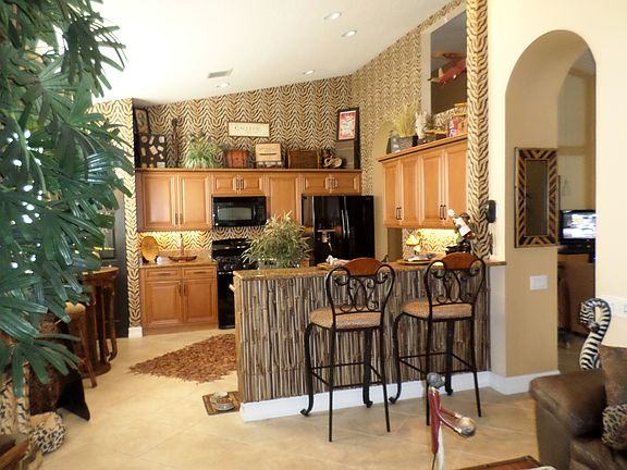 4th image of 282 NW Toscane Trl