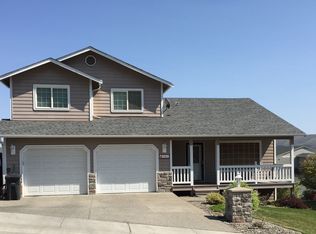 1417 Jesica Dr, Selah, WA 98942