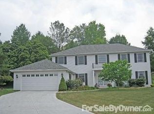 9000 Elmwood Oval, North Royalton, OH