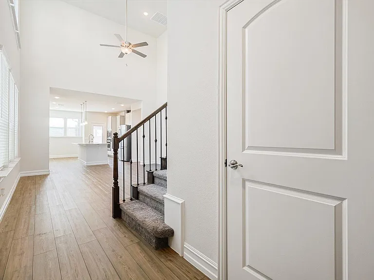 2806 Henson Ln — Photo 5
