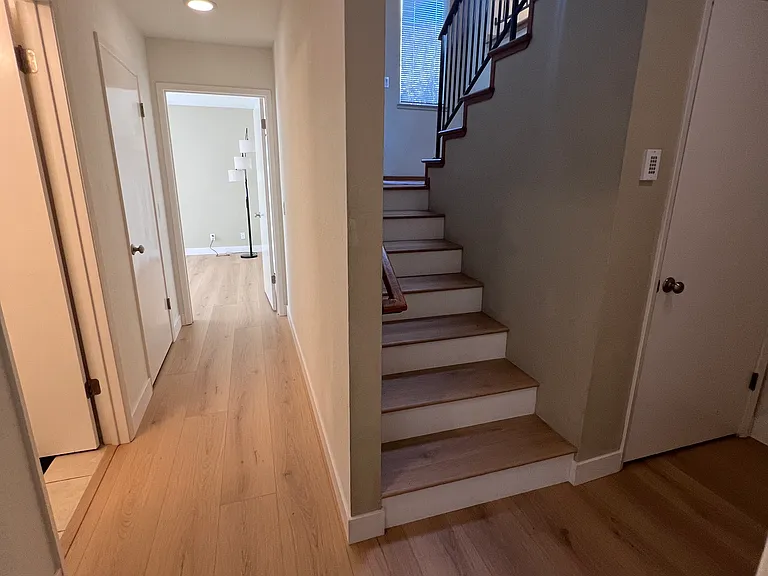 507 Court Way — Photo 18