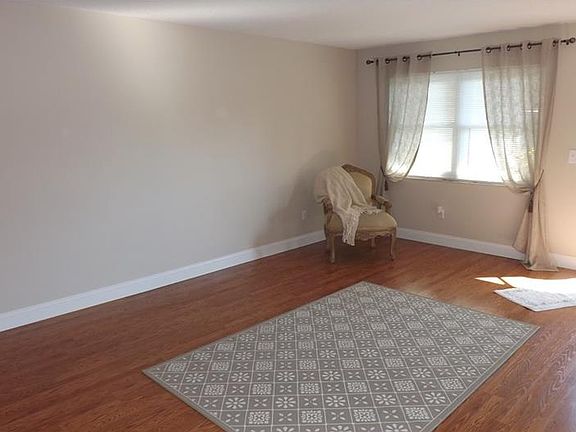 4th image of 5969 Terrace Park Dr N Unit 105