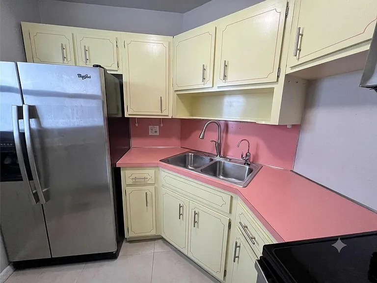 960 Crystal Lake Dr #104 — Photo 3