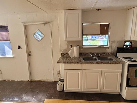 4th image of 12300 Seminole Blvd Lot 47