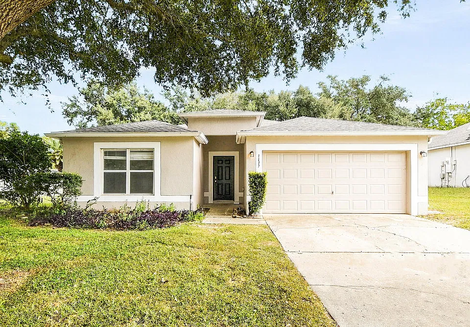 1117 Windy Bluff Dr