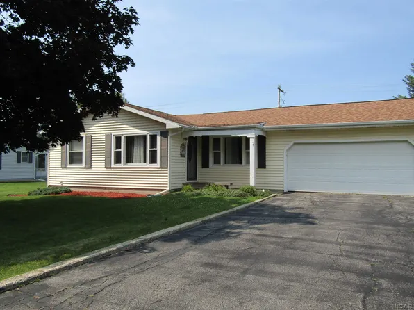 1109 Jane St, Tecumseh, MI 49286