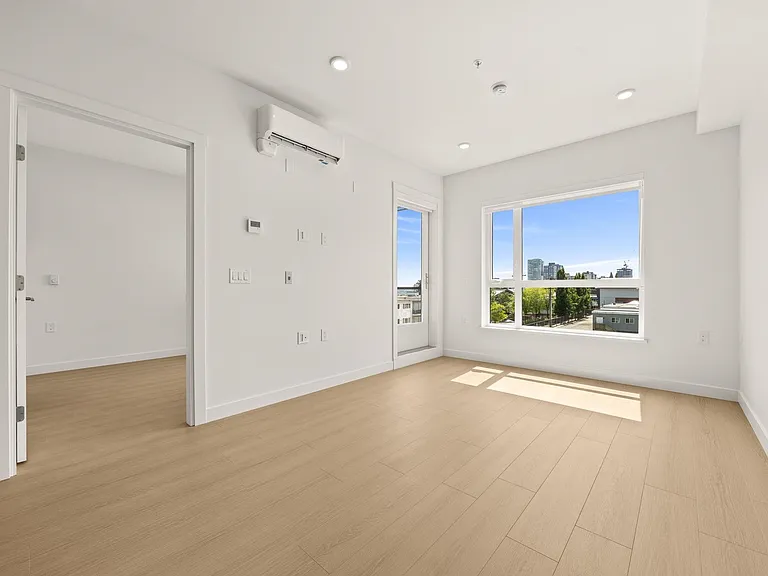 82 1st St #203 — Photo 10
