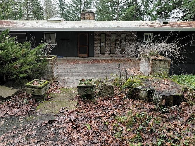 1st image of 4304 SW Hillside Dr