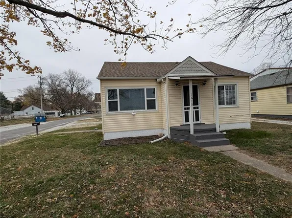 1610 Madison St, South Roxana, IL 62087