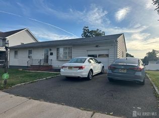 94 Main St, Somerset, NJ 08873