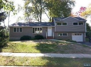 230 Standish Rd, Paramus, NJ 07652