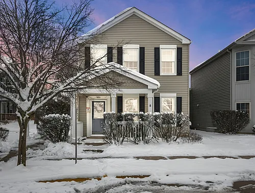 986 Four Seasons Blvd Photo 1