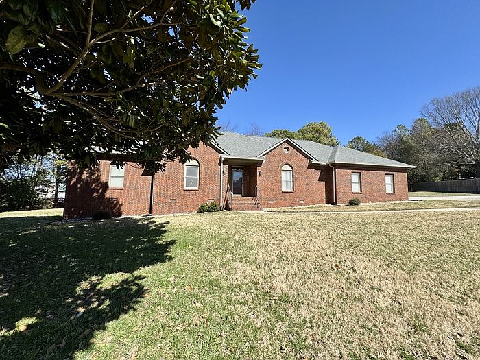 1st image of 105 Bellingrath Dr
