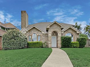 304 Stringer Dr, Cedar Hill, TX 75104