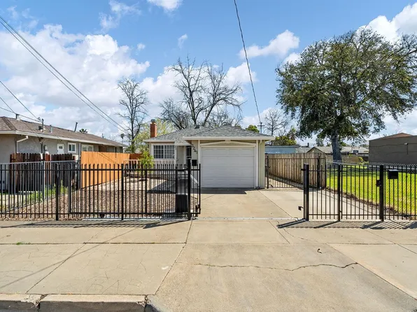 3241 42nd St, Sacramento, CA 95817