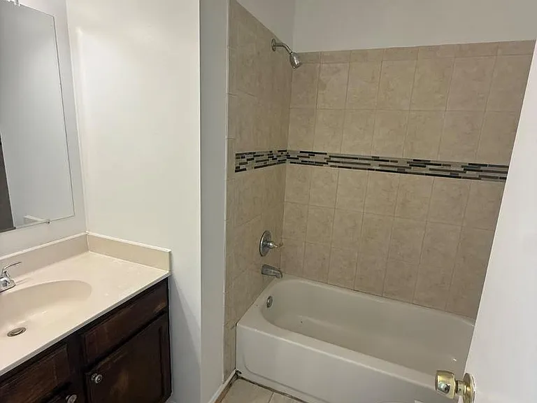 306 Hillside Ter — Photo 22