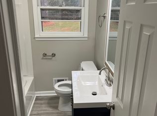 2730 Stonehenge Dr, Cayce, SC 29033