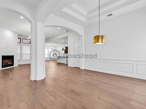 5th image of 207 Shannon Cir