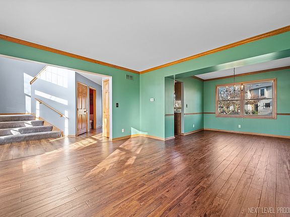 5th image of 920 Wellington Cir