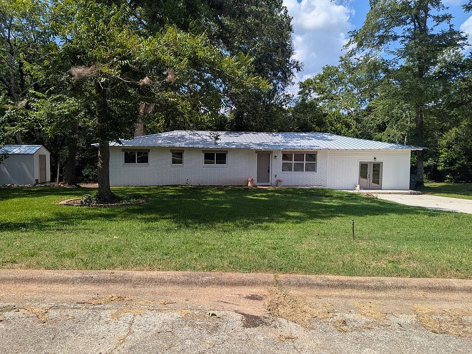 1st image of 511 Pleasant Ln