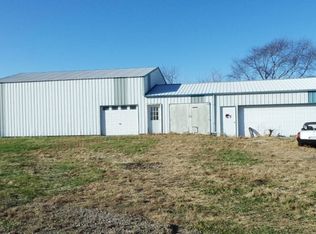 441 W Firemen Rd, Vincennes, IN 47591