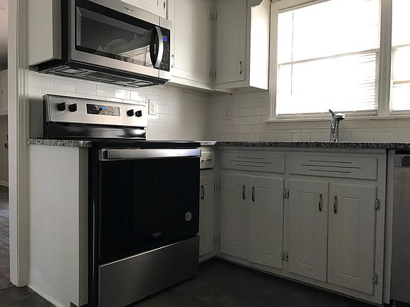 4th image of 478 Dogwood Dr