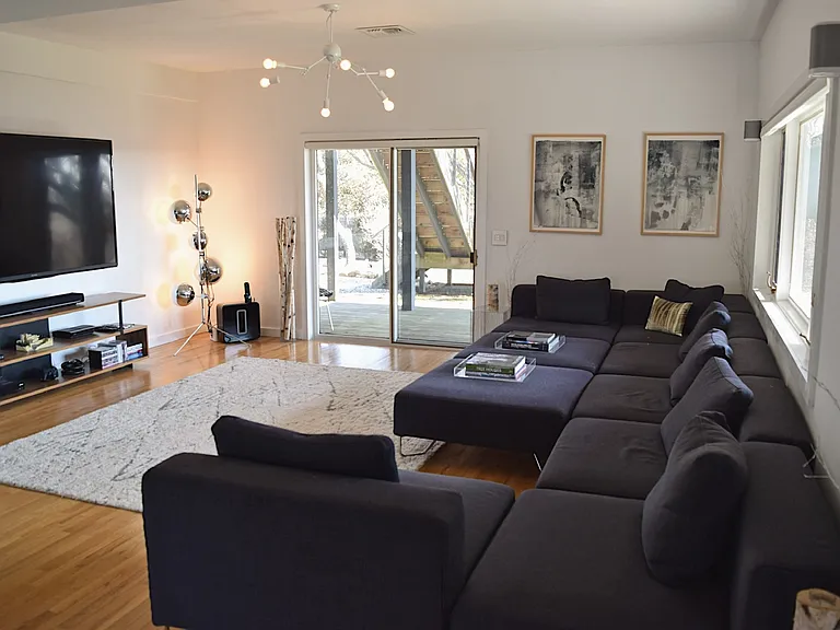 12 Freemont Rd — Photo 17
