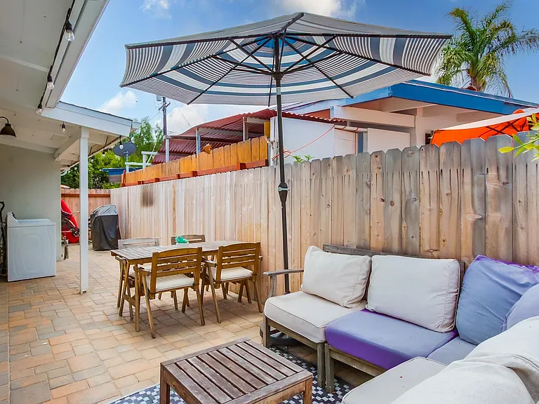 922 Palm Ave #922 — Photo 66