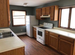 8 Willow St, Vassalboro, ME 04989