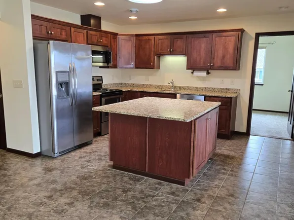 1695 Leila Ln, New Richmond, WI 54017