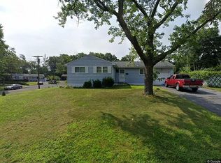 52 Knoll Ter, Hazlet, NJ 07730