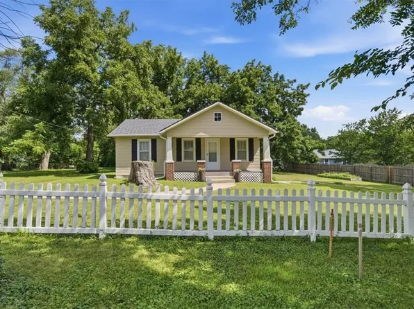 11920 W 51st St, Shawnee, KS 66216