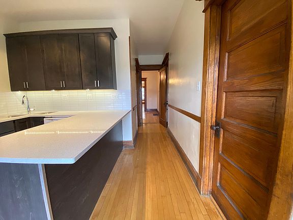 3rd image of 3277 W Wrightwood Ave #1