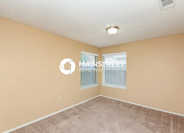 2951 Seguin Trl — Photo 13