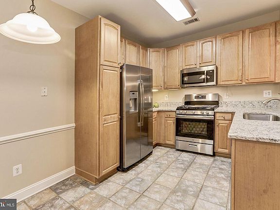 3rd image of 13890 Chelmsford Dr APT 209