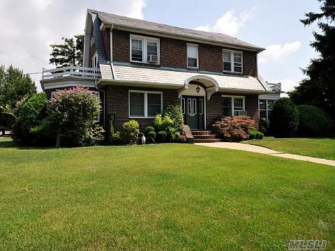 1st image of 51 De Mott Ave