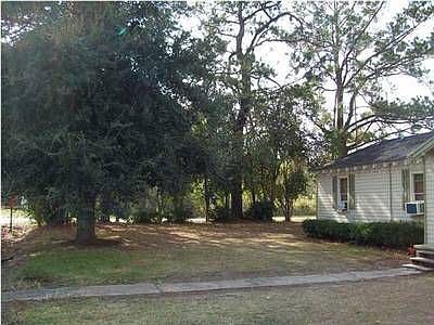 2nd image of 129 Threatt St