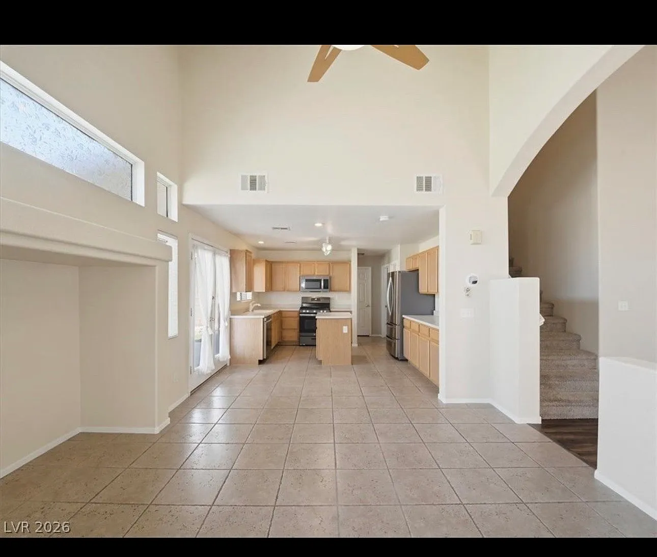 3 bed, 1650 sqft, $2,400 — Photo 3