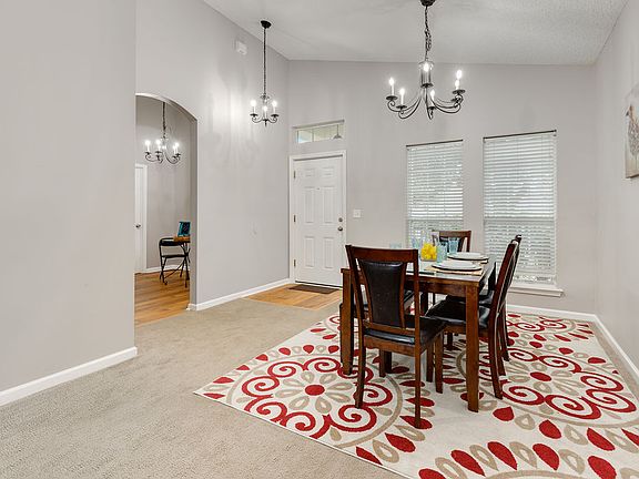 3rd image of 8070 Welbeck Ln