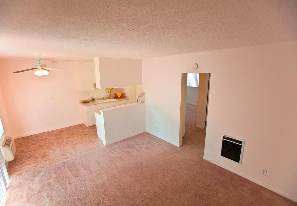 1st image of 15130 Woodruff Pl