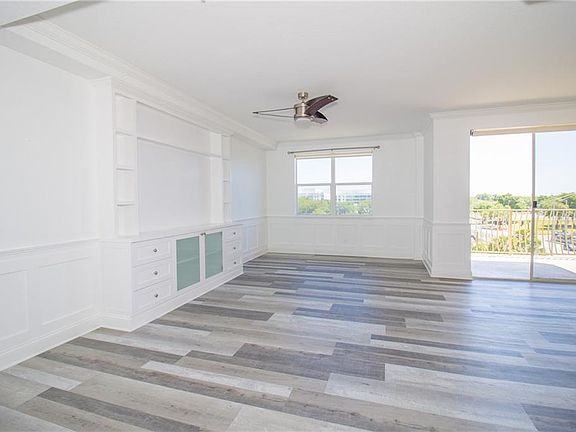 4th image of 750 4th Ave S Unit 507A