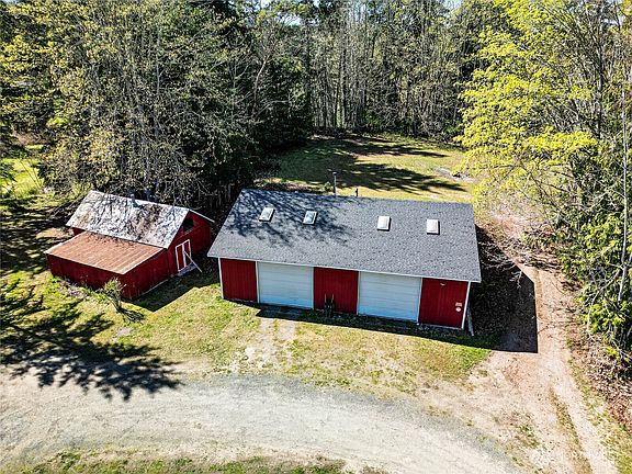 2nd image of 1316 Mount Pleasant Road