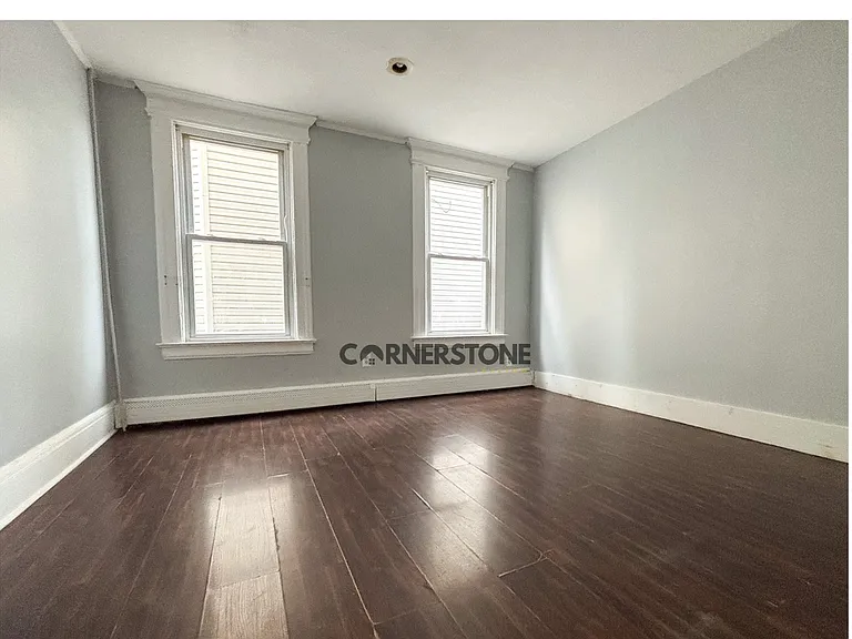 58 Cypress St — Photo 6