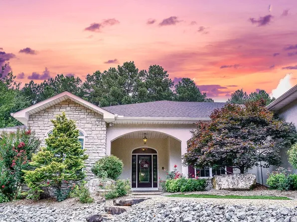 23 Gloria Dr, Hot Springs Village, AR 71909