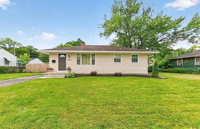 2255 Fenton St — Photo 17